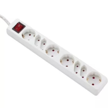 GAO 00124815 Desktop distributor with 4 Euro + 4 earthed socket, switch 250V 16A 5m