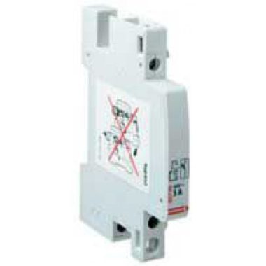 LEGRAND 005796 Lexic biztosítóaljzat Ny+Z segédérintkezővel 5A