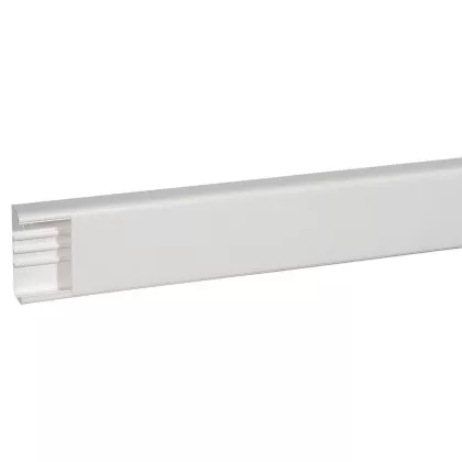 LEGRAND 010465  Univerzális DLP kábelcsatorna, 150 x 50 mm, 130 mm-es hajlékony fedéllel, válaszfal nélkül, 2 m, fehér