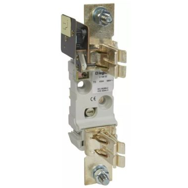 LEGRAND 019952 knife socket 3 1P 630A M12 can also be attached to a hat rail with a microswitch