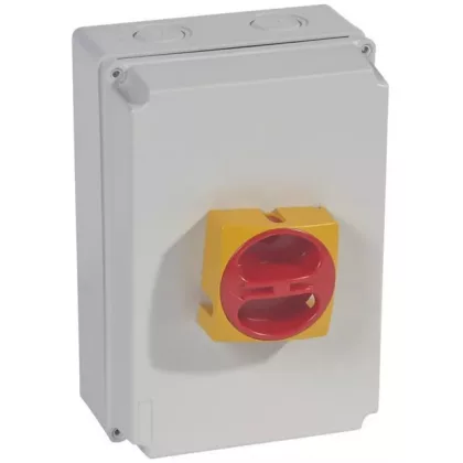 LEGRAND 022174 Tokozott főkapcsoló 3P 40A