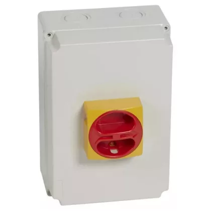 LEGRAND 022184 Enclosed main switch 4P 40A