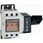   LEGRAND 022503 Vistop 32A 2P side with black lever, load break switch