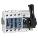   LEGRAND 022512 Vistop 63A 3P mellső, fekete karral, terhelésszakaszoló kapcsoló sínre