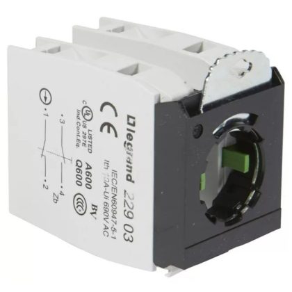   LEGRAND 022966 Osmoz csavaros aljzat - 2 x Z/Ny + rögzítőkeret 3