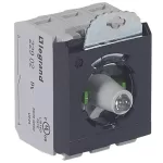 LEGRAND 023008 Osmoz csavaros aljzat - 2 Z 24V~/= - zöld