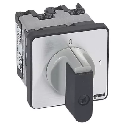 LEGRAND 027443 Görgős kapcsoló 4P 25A PR21 1-0-2