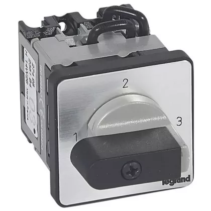 LEGRAND 027498 Görgős kapcsoló 1P 16A PR12 1-2-3