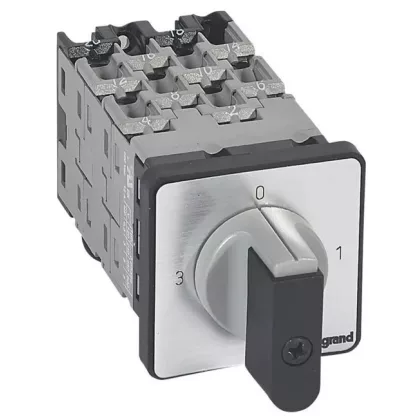 LEGRAND 027504 Görgős kapcsoló 3P 16A PR12 0-1-2-3