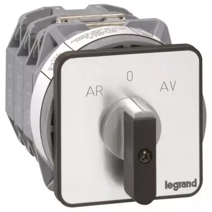 LEGRAND 027526 Görgős kapcsoló 3P 18,5kW PR40 AR-0-AV