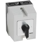   LEGRAND 027771 Tokozott görgős kapcsoló 3P 4kW PR12 0-Y-DELTA
