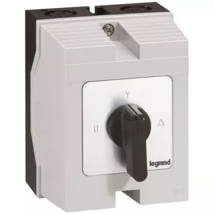 LEGRAND 027776 Tokozott görgős kapcsoló 3P 7,5kW PR17 0-Y-DELTA