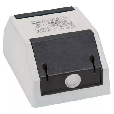 LEGRAND 042515 leválasztó transzformátor 1F 230-400/115-230V 630VA