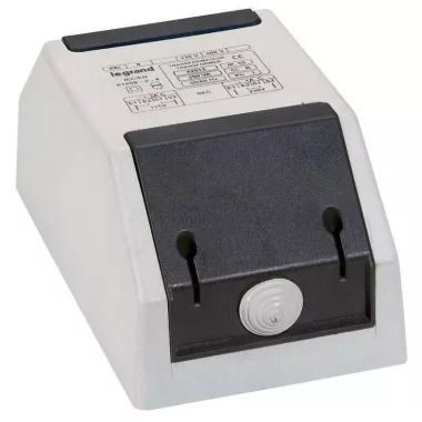 LEGRAND 042721 biztonsági transzformátor 1F 230-400/24-48V 100VA