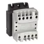 LEGRAND 042844 biztonsági transzformátor 220VA 230-400/12-24V~