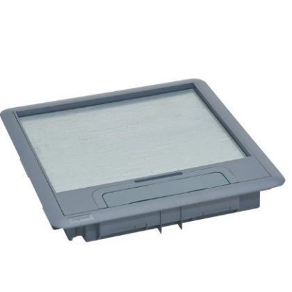   LEGRAND 088002 Műanyag fedél 16/24 modulos standard padlódobozhoz, max. 8mm burkolattal