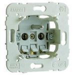 efapel 21110 Csavarmentes francia dugalj földeléssel