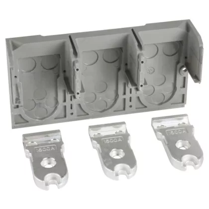 SCHNEIDER 33599 Mellső alsó csatlakozás fix készülék 630/1000A 3P