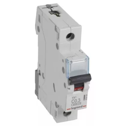LEGRAND 403424 TX3 kismegszakító 1P C0,3 6000A/6kA BIC