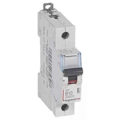 LEGRAND 407430 DX3 kismegszakító 1P B10 6000A/10kA