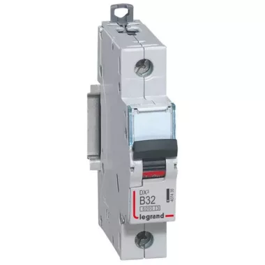LEGRAND 407435 DX3 kismegszakító 1P B32 6000A/10kA