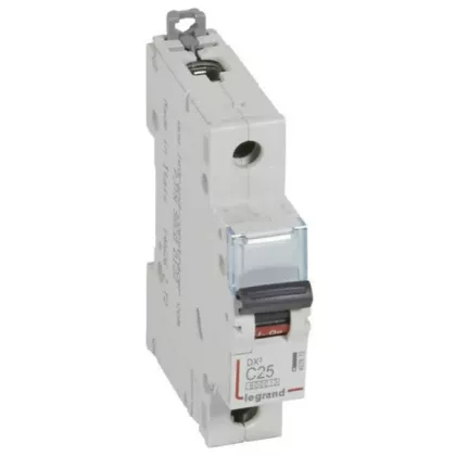 LEGRAND 407672 DX3 kismegszakító 1P C25 6000A/10kA