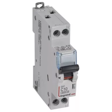 LEGRAND 407740 DX3 kismegszakító 1P+N C10 6000A/10kA LEGRAND 407740 DX3 kismegszakító 1P+N C10 6000A/10kA