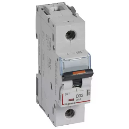 LEGRAND 409810 DX3 kismegszakító 25kA 1P 230/400V~ D32