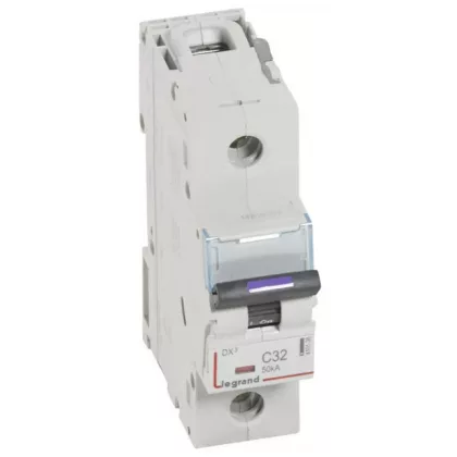 LEGRAND 410138 DX3 kismegszakító 50kA 1P 230/400V~ C32