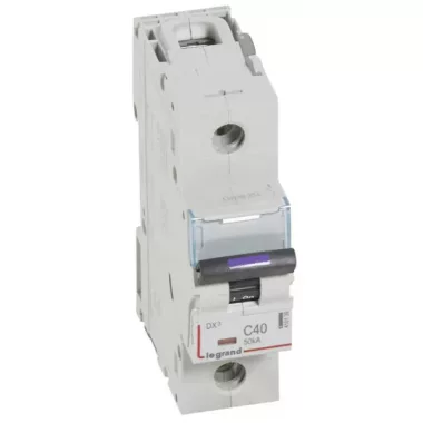LEGRAND 410139 DX3 kismegszakító 50kA 1P 230/400V~ C40