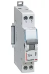 LEGRAND 412904 CX3 moduláris váltókapcsoló 2P 32A Ny + Z