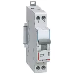 LEGRAND 412904 CX3 moduláris váltókapcsoló 2P 32A Ny + Z