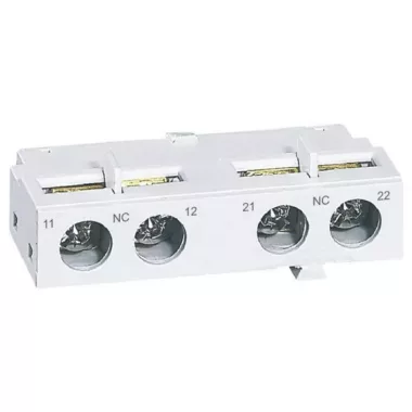 LEGRAND 417405 MPX3 á.j. segédérintkező 2 Ny mellső