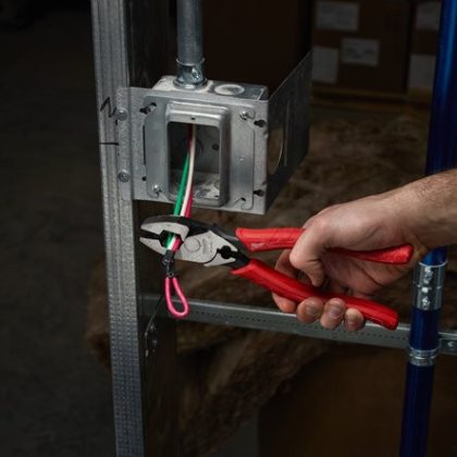 MILWAUKEE 48226100 Kombinált fogó