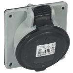   LEGRAND 555193 P17 Tempra Pro Dafbe164k07500V IP44 döntött aljzat