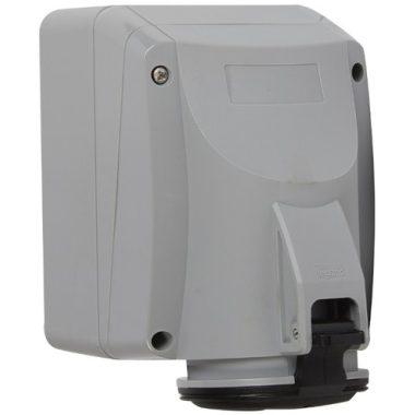 LEGRAND 555263 P17 Tempra Pro Dafr324k07500V IP44 rögzíthető aljzat