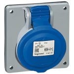 LEGRAND 555284 P17 Tempra PRO Dafbe-322k06 m230V IP44 döntött aljzat