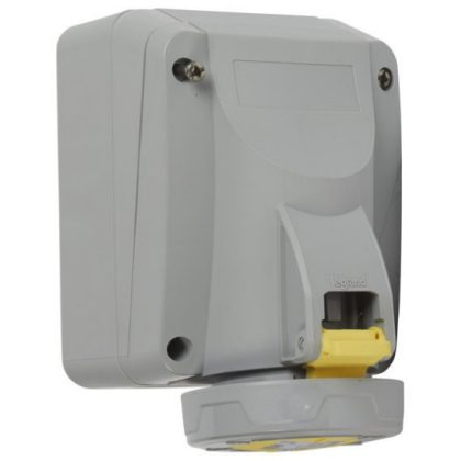   LEGRAND 555351 P17 Tempra Pro Dafh162k04T130V IP67 mounting socket