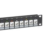   LEGRAND 632792 üres keystone patch panel 1U-19" árnyékolt (STP) 24xRJ45 port fogadására fém kábeltartóval 6 színű forgatható jelölőtárcsával Linkeo