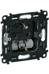 LEGRAND 753021 Valena InMatic 2P+F dugalj csatlakozóaljzat mechanizmus gyermekvédelem nélkül, rugós vezetékbekötéssel