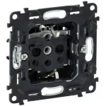   LEGRAND 753024 Valena InMatic 2P+F dugalj csatlakozóaljzat mechanizmus gyermekvédelemmel, csavaros vezetékbekötéssel