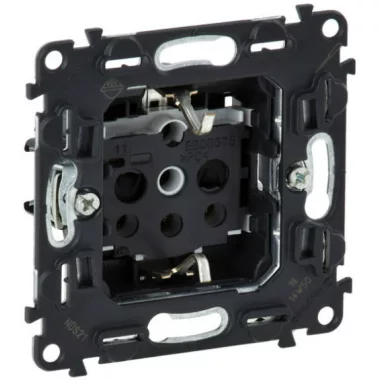 LEGRAND 753024 Valena InMatic 2P+F dugalj csatlakozóaljzat mechanizmus gyermekvédelemmel, csavaros vezetékbekötéssel