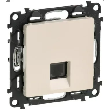 LEGRAND 753242 Valena Life 1xRJ45 Cat. 6 UTP csatlakozóaljzat elefántcsont