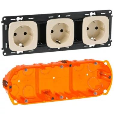 LEGRAND 754916 Valena Allure 3x2P+F sínezett dugalj csatlakozóaljzat gyv, rugós, burkolattal, Elefántcsont