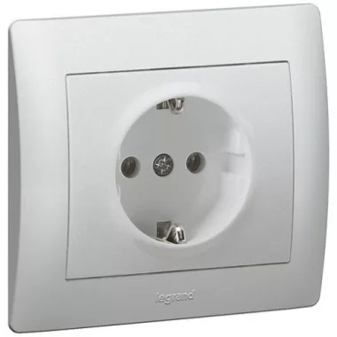 LEGRAND 771362 Galea Life 2P + F socket, spring-loaded, aluminum LEGRAND 771362 Galea Life 2P + F socket, spring-loaded, aluminum