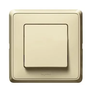 LEGRAND 773911 Cariva with one-pole pressure frame in beige LEGRAND 773911 Cariva with one-pole pressure frame in beige