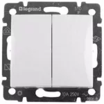   LEGRAND 774218 Valena kettős váltóérintkezős nyomó, fehér