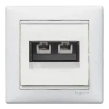 LEGRAND 774239 Valena 2xRJ45 LCS2 Cat5e UTP aljzat, fehér