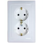 LEGRAND 774400 Valena 2x2P+F dugalj csatlakozóaljzat fehér