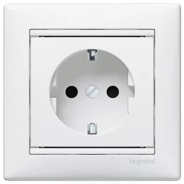 LEGRAND 774423 Valena 2P+F dugalj csatlakozóaljzat monoblokk, fehér